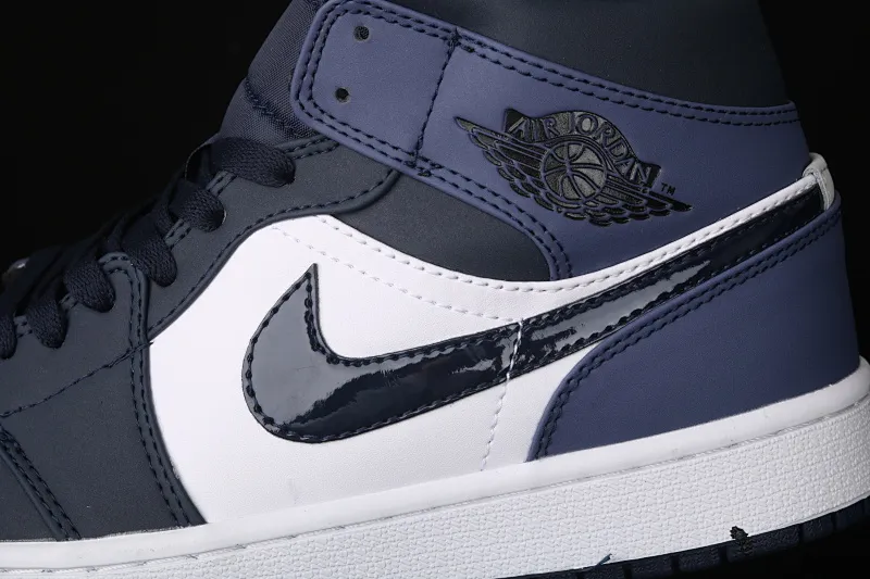 All categories Air Jordan Jordan series basketball shoes Air Jordan 1 Mid Air Jordan 1 Mid AJ1 Joe 1 fashion casual black and blue basketball shoes 554724-445